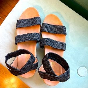 Catherine Malandrino Black Platform Sandals